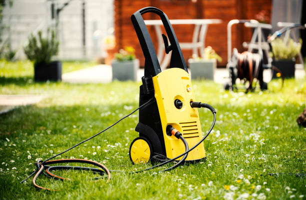 Best Driveway Pressure Washing  in Lake Worth, TX